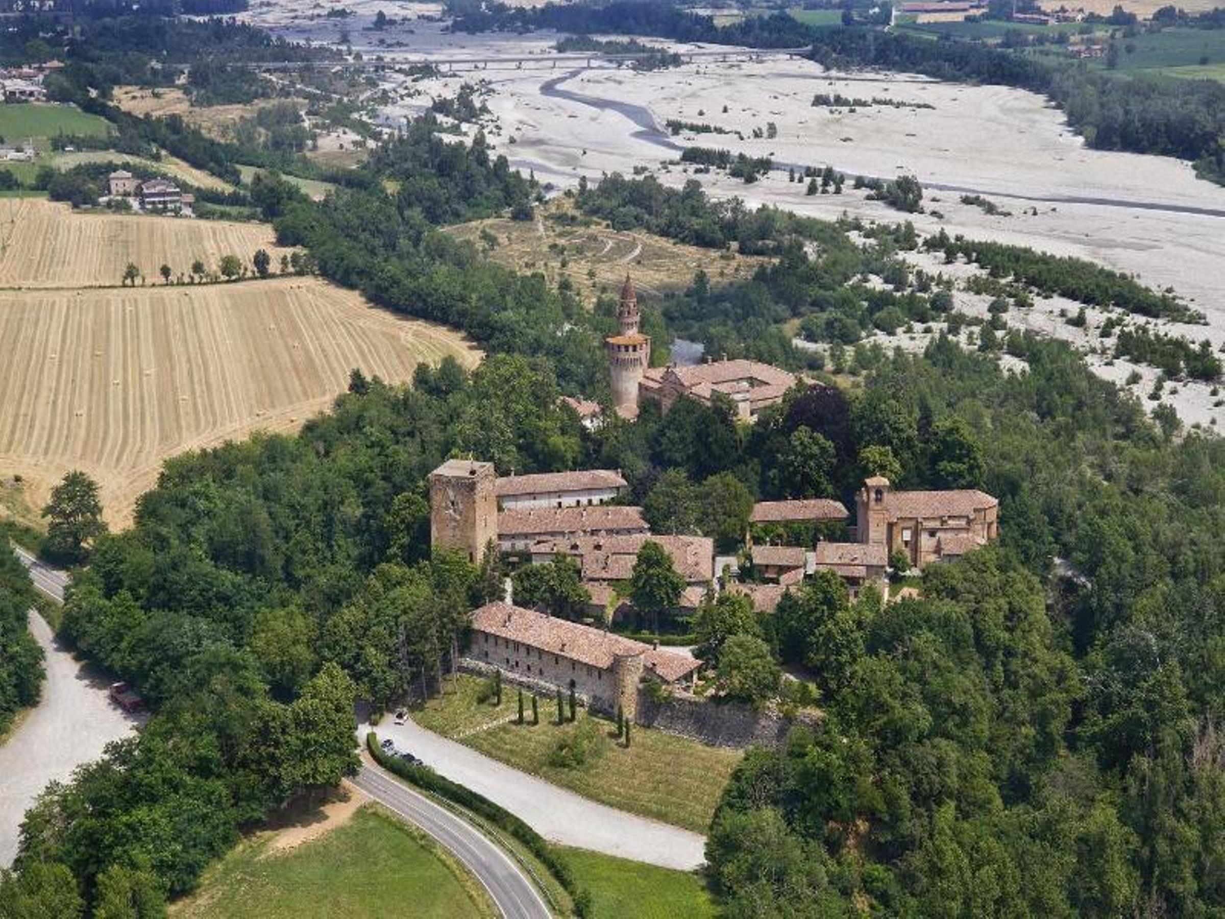 Hotel Torre Di San Martino Gazzola Di Rivalta Buitenkant foto